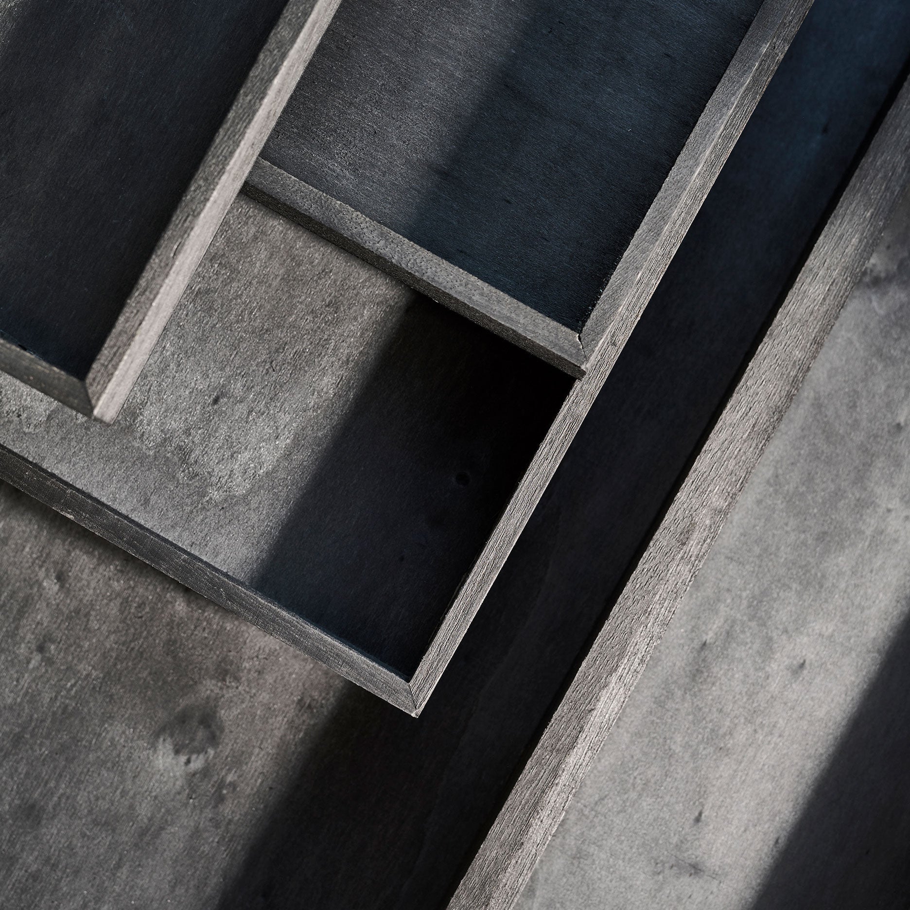 Dekorationsbakke i træ